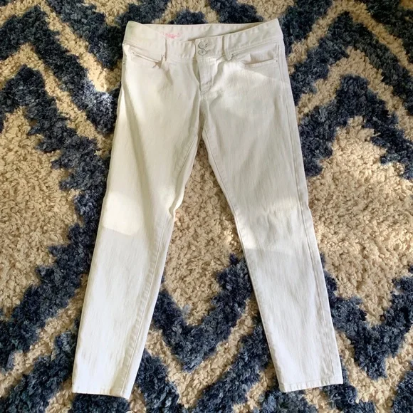 🔥 SOLD 🔥 Lilly Pulitzer White Worth Skinny Mini Jeans - Picture 2 of 8